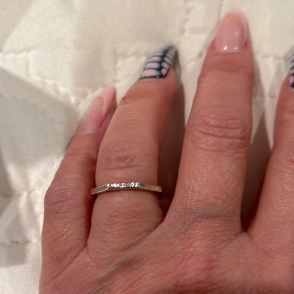 Elegant Gold Women's Ring